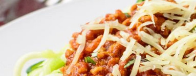 LCHF bučkini "špageti" po bolonjsko